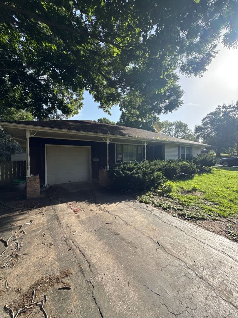1310 W Sheley Rd